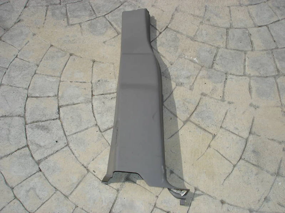  Ford Windstar LX Driver Seat Belt Pillar TRIM 99 00 01 02 - Image 1 of 1