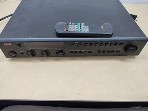 Amplificador preamplificador/procesador de 2 canales Adcom GTP-450 con control remoto - Imagen 1 de 12