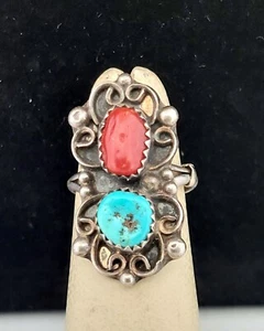 Vintage Navajo, Signed RN Sterling Silver Turquoise & Coral Ring - Size 4.75 - Picture 1 of 6