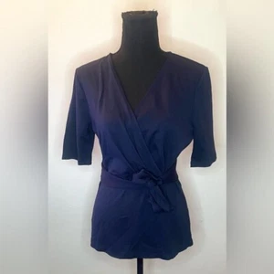 Ann Taylor - Top manga corta envolvente azul marino talla S - Imagen 1 de 5