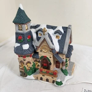Iglesia Pueblo de Navidad se ilumina, porcelana vintage años 90 modelo edificio - Imagen 1 de 11