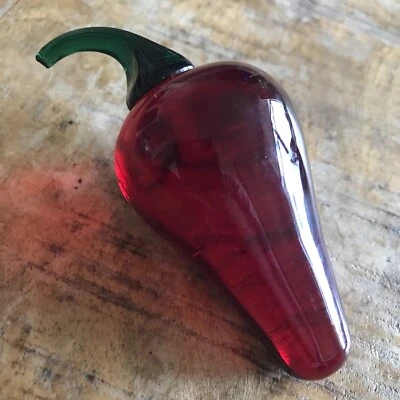 Vintage Blown Art Glass Red Chili Pepper Fruit 3 1/2" Figurine Paperweight - Image 1 of 4