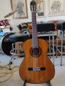 Hohner HC09 Nylon String Guitar w/Levy's Padded Gig bag - Picture 1 of 15