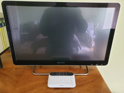 Sony Internet TV NSX-24GT1 24-Inch HD Google TV - with Remote - Image 1 of 3