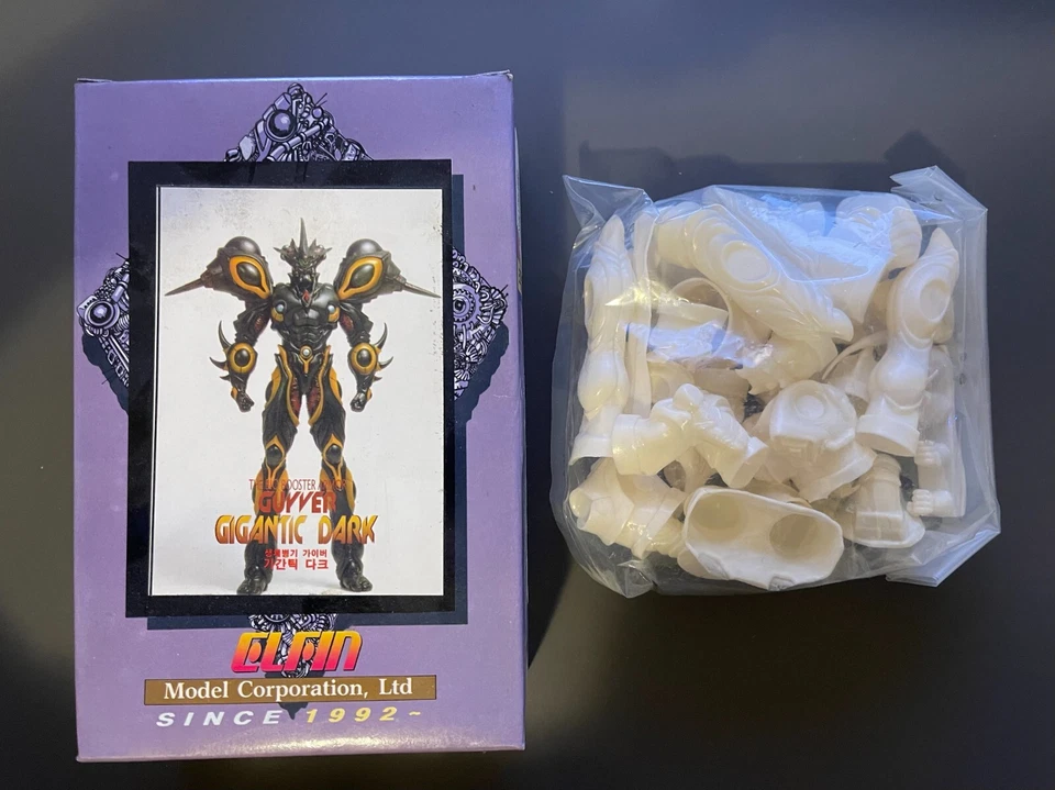 Elfin Models  guyver gigantic dark T 1/12  softvinyl  kit - Immagine 1 di 1