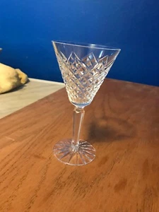 Waterford Cut Crystal Templemore 6 1/2 Inch Claret Wine Glass - Picture 1 of 7