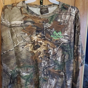 Realtree long sleeve shirt xl camo tee - Picture 1 of 3