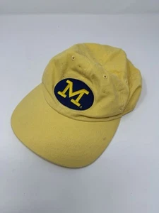 Cappellino con cinturino Michigan Wolverines vintage anni 90 - Foto 1 di 6