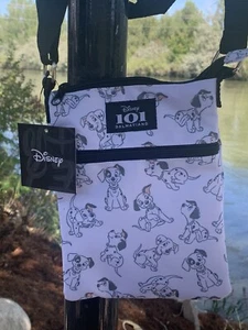 Borsa a tracolla Disney 101 Dalmatians AOP Passaporto nuova con etichetta - Foto 1 di 8