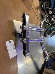 Chrome Upper Triple Tree With 6” Risers & Handlebar For Harley - Foto 1 di 8