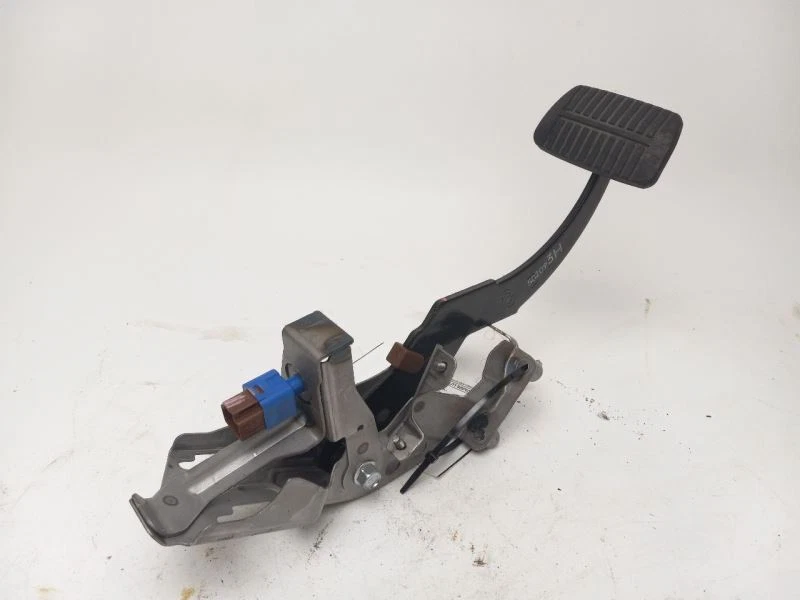 Pedal de freno Subaru Impreza 2015 Foto 1 de 4