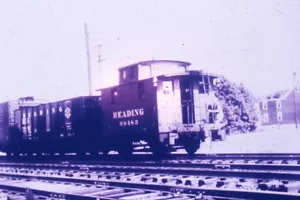 RDG reading railroad 90483 caboose copy slide 1945 - Picture 1 of 1