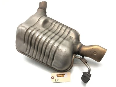 Mercedes-Benz CLS550 2012-2018 4,6 L V8 silenciador escape trasero izquierdo fabricante original 67 k. Foto 1 de 4