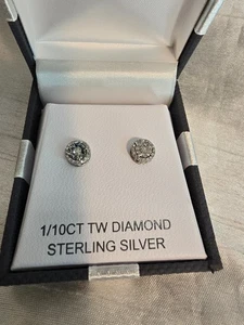 1/10th Karat Diamond Earrings In Sterling Silver With Beautiful Filigree Design - Picture 1 of 9