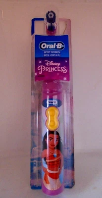 Cepillo de dientes Oral-B Disney Princess Soft Power para niños de 3+ años Moana Foto 1 de 4
