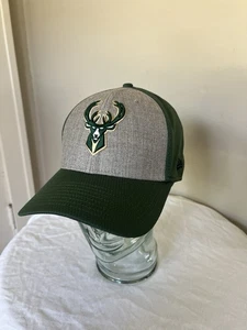 Milwaukee Bucks New Era Hat Large / XL NBA 39 Fitted Cap Basketball Green & Gray - Picture 1 of 7