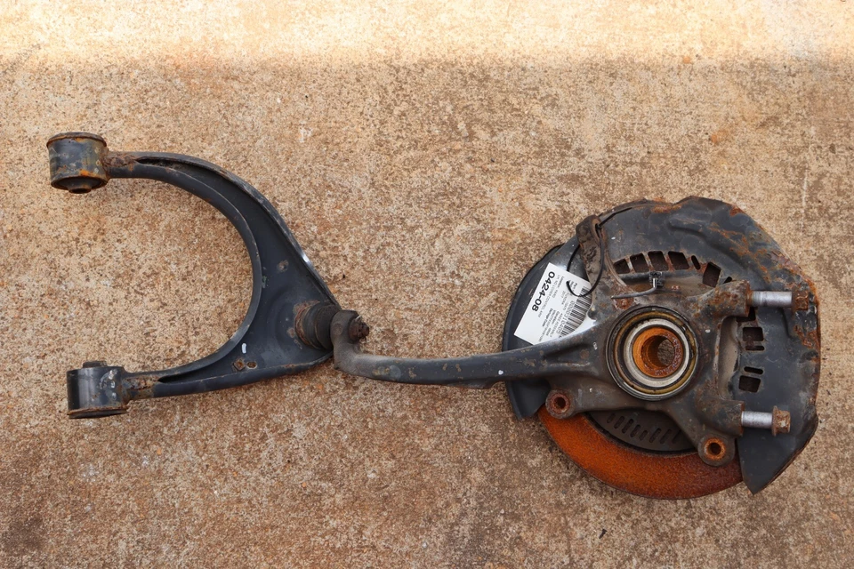 Toyota Tundra 2016-2018 delantero izquierdo conductor eje nudillo rueda buje OEM Foto 1 de 4