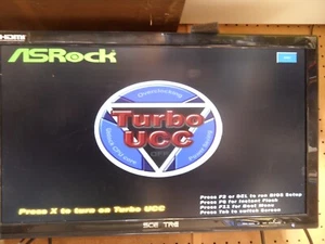 ASRock 880GM-LE Motherboard With Phenom II X4 830 And Backplate 2 GB - Picture 1 of 13