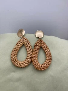 Gold Tone & Natural Wicker Tear Drop Earrings - Picture 1 of 10