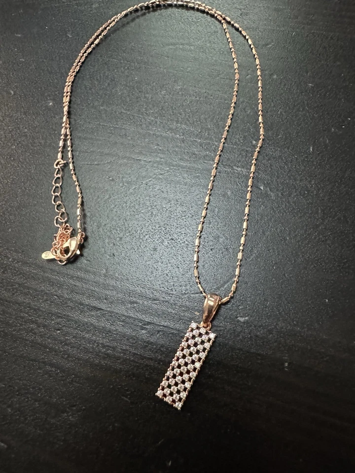 585 14K RG Estampado Vertical Barra de Cristal Colgante 19” Collar Cierre Cadena Foto 1 de 4