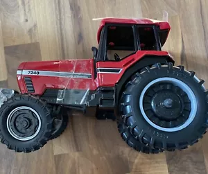 1/16 Ertl Farm Toy Case IH 7240 1994 Farm Show - Picture 1 of 5