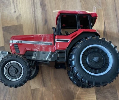 1/16 Ertl Farm Toy Case IH 7240 1994 Farm Show - Image 1 of 4