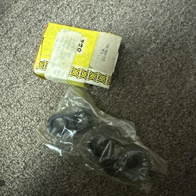 Kit de reparo Volkswagen genuíno para cilindro de freio de roda NOS Vanagon 211698301 - Imagem 1 de 3