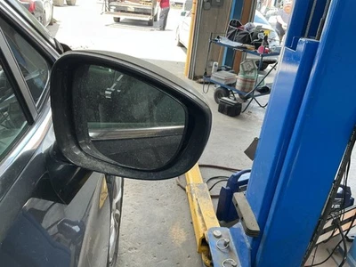 Passenger Side View Mirror Power Heated Fits 17-19 PACIFICA 2133317 - Image 1 of 2