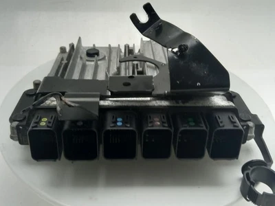 LANDROVER RANGE ROVER Engine ECU Control Module 2012-2021 LK6212B684KAA - Image 1 of 4