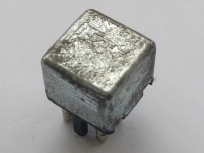 Relé original Mercedes-Benz W116 W126. Uso general 0332205001 Foto 1 de 4