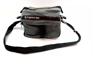 TAMRAC Camera Bag for DSLR SLR 35mm with Should Strap Gray 10" x 8" x 8" (n1) - Picture 1 of 10