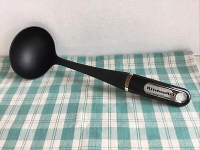 Cucharón para servir KitchenAid negro nailon resistente al calor sopa/guiso cucharón grande usado en excelente estado Foto 1 de 3