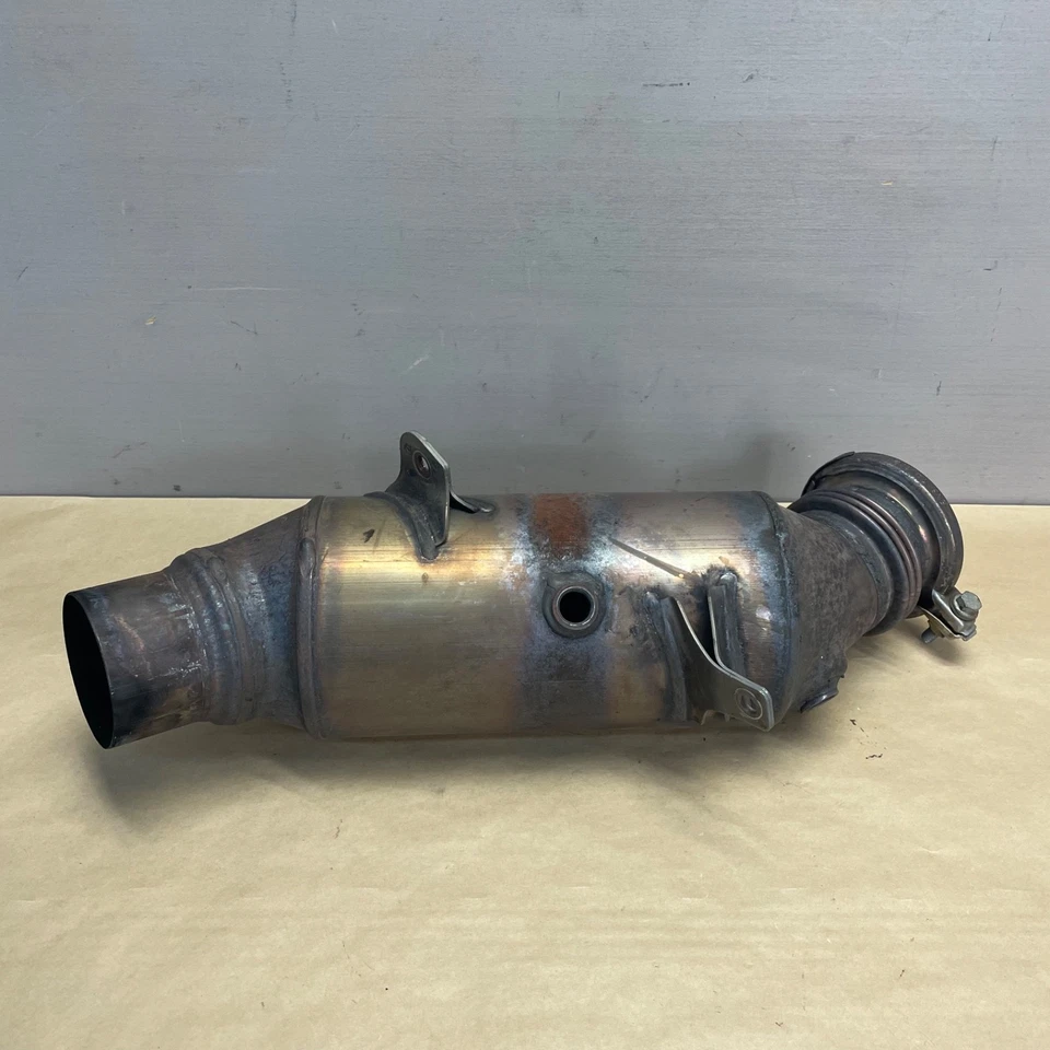 BMW 535i 640i 740i N55 2011-2017 tubo de escape convertidor catalítico chatarra OEM Foto 1 de 4