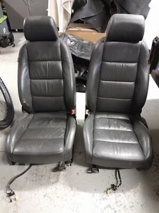 VOLKSWAGEN GOLF GEN 5 07/2004-02/2009 RIGHT AND LEFT FRONT SEATS LEATHER TYPE - Picture 1 of 7
