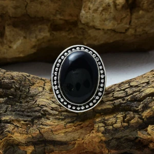 Gloriosa Ónice Negro Piedra Preciosa 925 Plata de Ley Handmade Anillo Todo Talla - Imagen 1 de 3