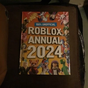 KINDER ROBLOX INOFFIZIELLE JÄHRLICHE 2024 HARDBACK-PUZZLES AKTIVITÄT GEBURTSTAG WEIHNACHTEN - Bild 1 von 1
