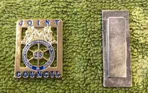 Teamsters Joint Council 25 Collectible Gold Tone & Blue Pin / Lapel Magnetic - Picture 1 of 4