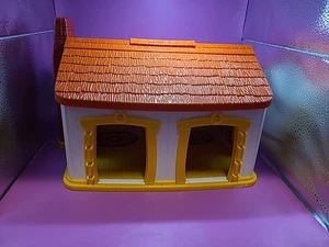 Vintage Hasbro WEEBLES WOBBLE WEST Western Ranch House playset House Only - Picture 1 of 7