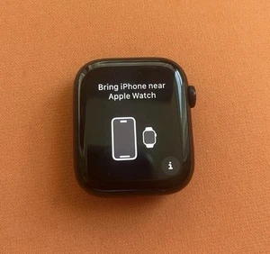 Apple Watch Series 8 45mm LTE Cellular, GPS No Strap LOCKED Parts/Repair - Zdjęcie 1 z 6