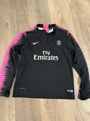 Nike Paris Saint-Germain 2018-19 Vaporknit Strike DrillTop en negro hiper rosa Foto 1 de 4