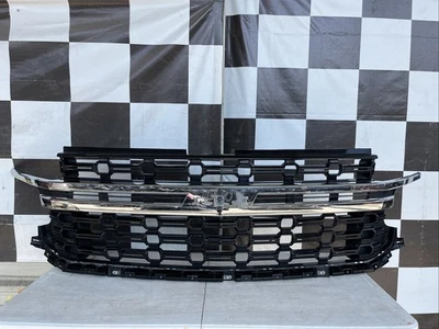 2021-2024 Chevrolet Tahoe Suburban Front Grill Used Oem  - Image 1 of 4
