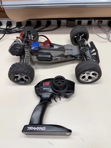 TRAXXAS RUSTLER 1/10 SCALE BRUSHED RC CAR W/ RADIO WORKING - Picture 1 of 12