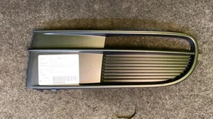 VOLKSWAGEN BEETLE Driver Side Foglight Grille W/o Chrome Moulding 5C5853665C - Picture 1 of 3