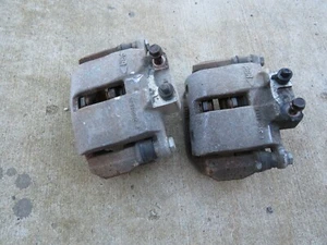 2004 2006 Pontiac GTO Rh & Lh Side Rear Brake Caliper w pads - Picture 1 of 5