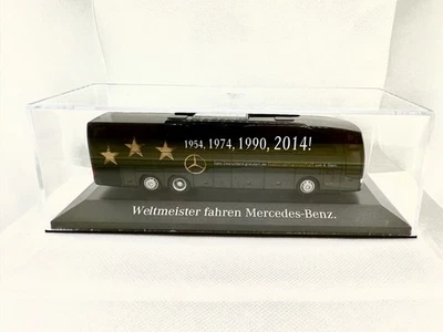 Rietze MB Travego DFB Nationalmannschaft Fußball Deutschland 1:87 Bus - Bild 1 von 4