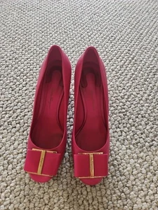 Salvatore Ferragamo Genuine Ladies Pink Heel Shoes Sz 10.5 Ex Cond - Picture 1 of 5