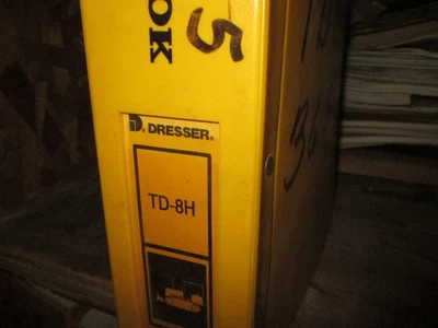 Dresser TD 8H Crawler Tractor Parts Book Manual S/N P035501 - Image 1 of 3