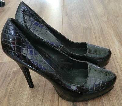 Forever 21 Black Platform Heels Size 9 Great Condition - Image 1 of 4