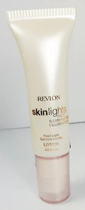 New REVLON Skinlights Face Illuminator Lotion - Pearl Light - Picture 1 of 5