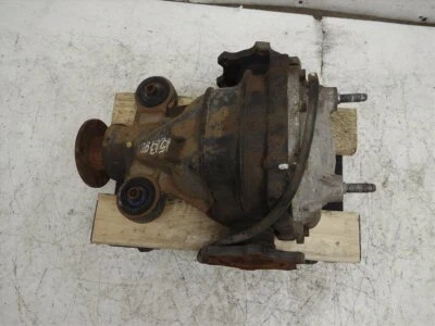 2004-2006 Infiniti Qx56 5.6L V8 Rear Differential Carrier Case 38300-7S010 - Image 1 of 4